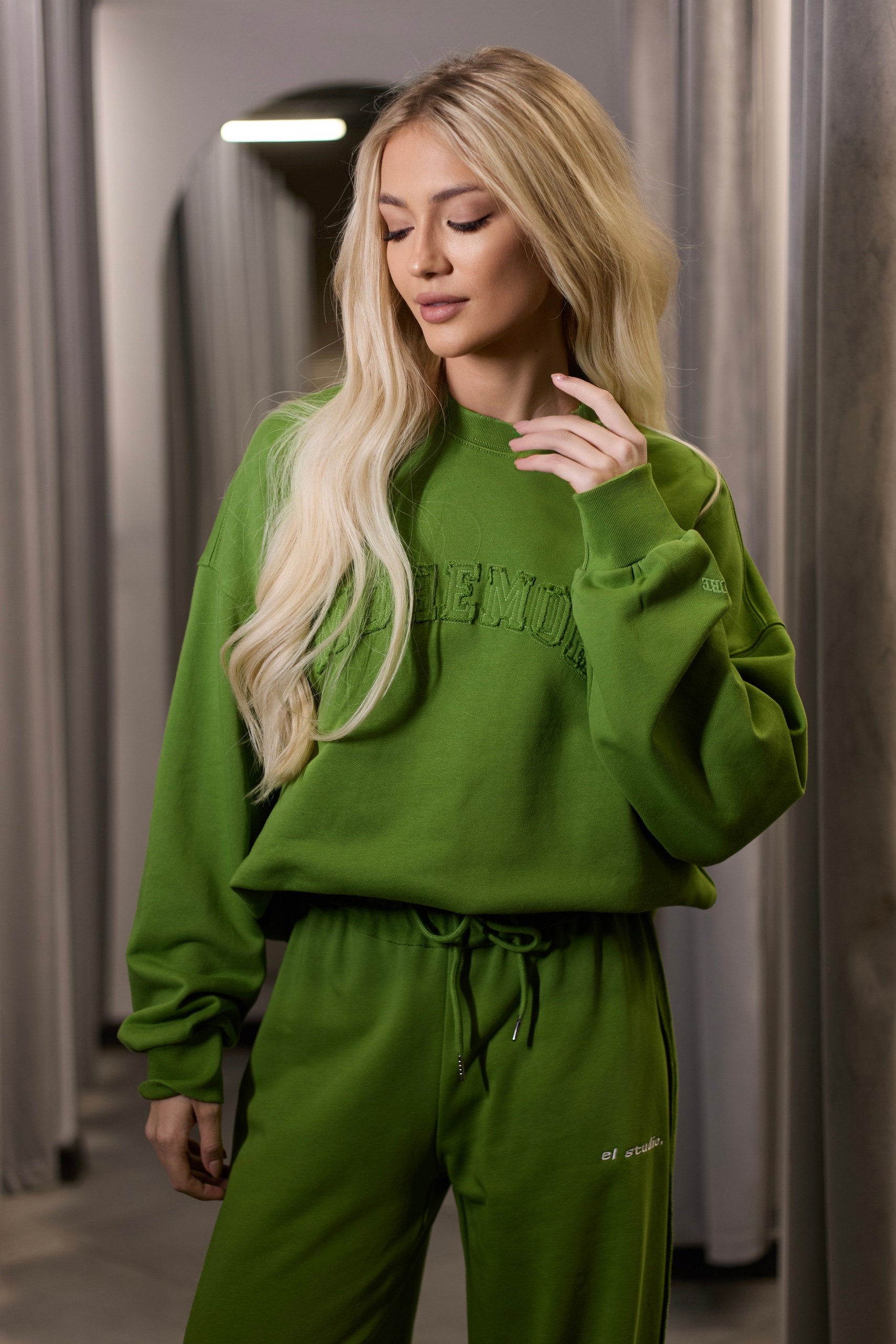 Свитшот зеленый